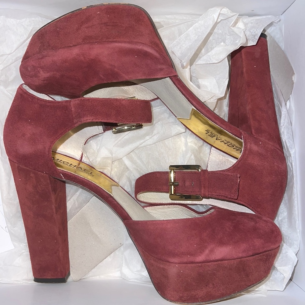 Michael Kors Suede Haven Ankle Strap Platform Heels Gold Buckle Size 8.5Cinnabar